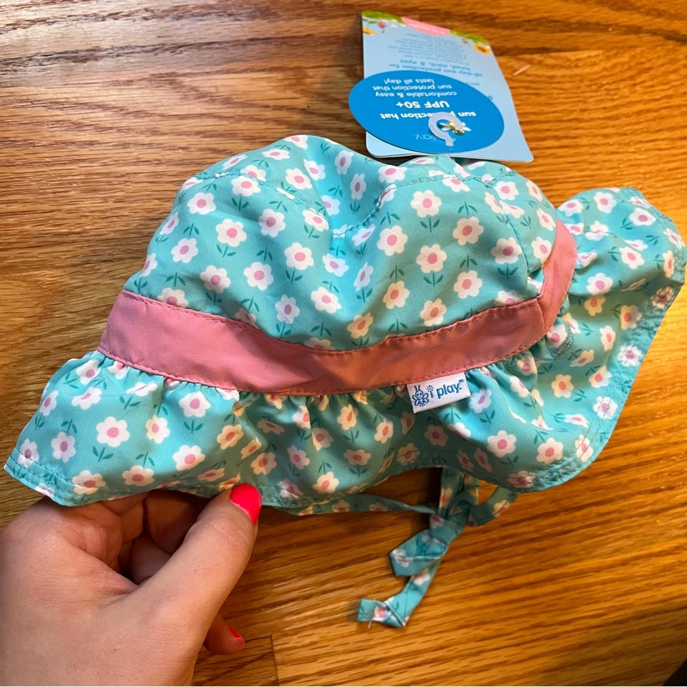i Play floral print sun hat size 9-18 months